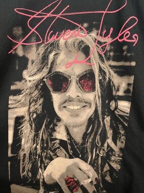 Steven Tyler Women’s Fit Graphic Tee with Pink Name Script